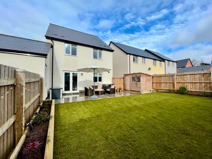 4 Bedroom Detached House For Sale In Spinners Square, Chudleigh, Newton Abbot TQ13