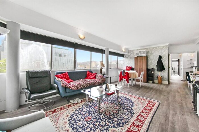 2 Bedroom Flat To Rent In Park Road, St John's Wood, NW8