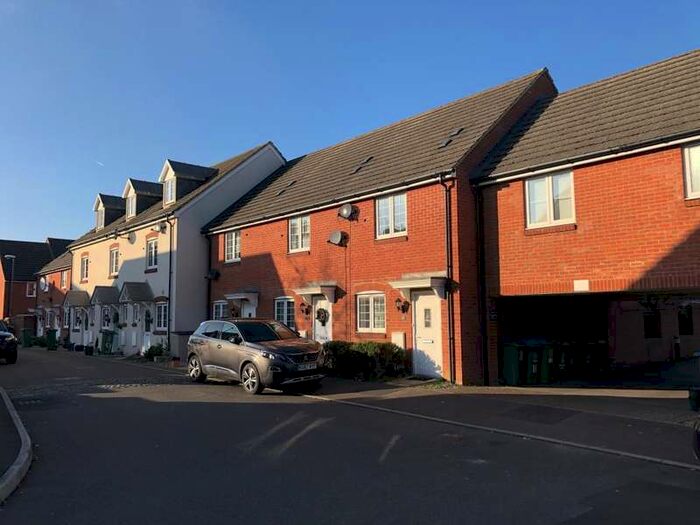 2 Bedroom Terraced House To Rent In Widdowson Place, Aylesbury, HP21