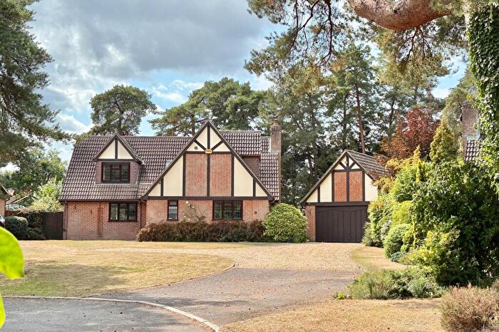 4 Bedroom Detached House For Sale In Evergreens, Lions Lane, Ashley Heath, Dorset, BH24