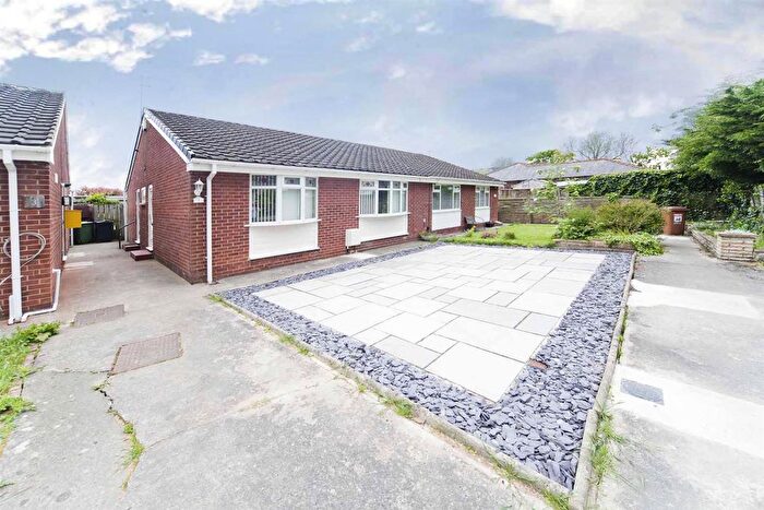 3 Bedroom Semi-Detached Bungalow For Sale In Bexley Drive, Hartlepool, TS25
