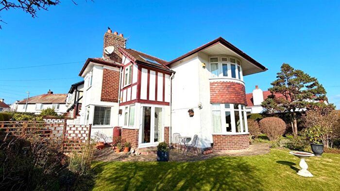 3 Bedroom Detached House For Sale In St. Davids Road, Penrhyn Bay, Llandudno, LL30