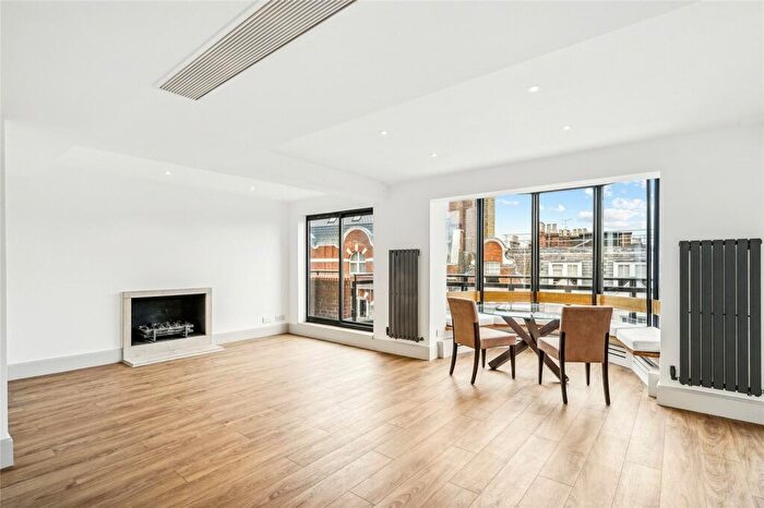 3 Bedroom Penthouse To Rent In Pullman Court, Drayton Gardens, London, SW10