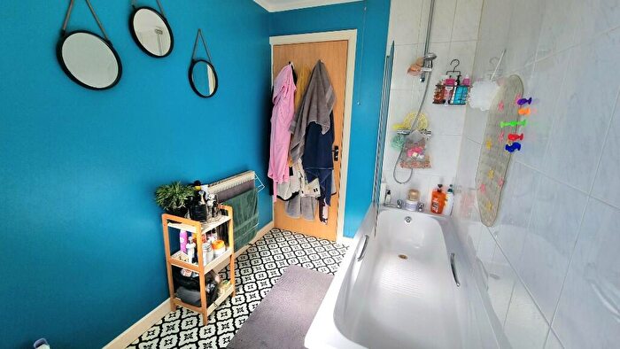 2 Bedroom Mews For Sale In Broadoak Drive, Manchester, Greater Manchester, M22