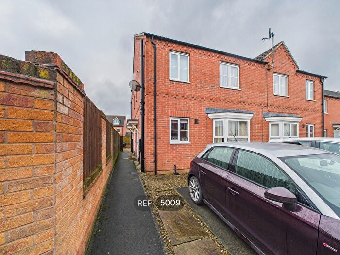 1 Bedroom Flat To Rent In , Willow Gardens, Selby, YO8