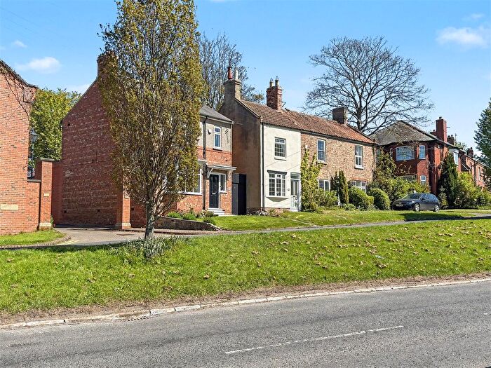2 Bedroom Cottage For Sale In Cockerton Green, Darlington, DL3