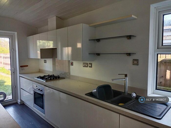 3 Bedroom Terraced House To Rent In Cherry Hinton Road, Cambridge, CB1