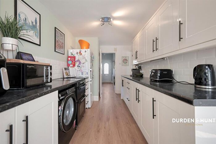 3 Bedroom Terraced House For Sale In Globe Road, Hornchurch, RM11