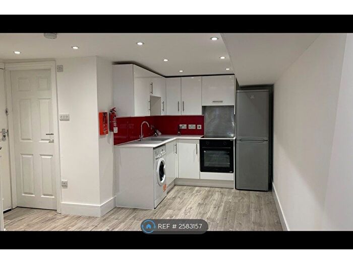 1 Bedroom Flat To Rent In Greenwich South Street, London, SE10