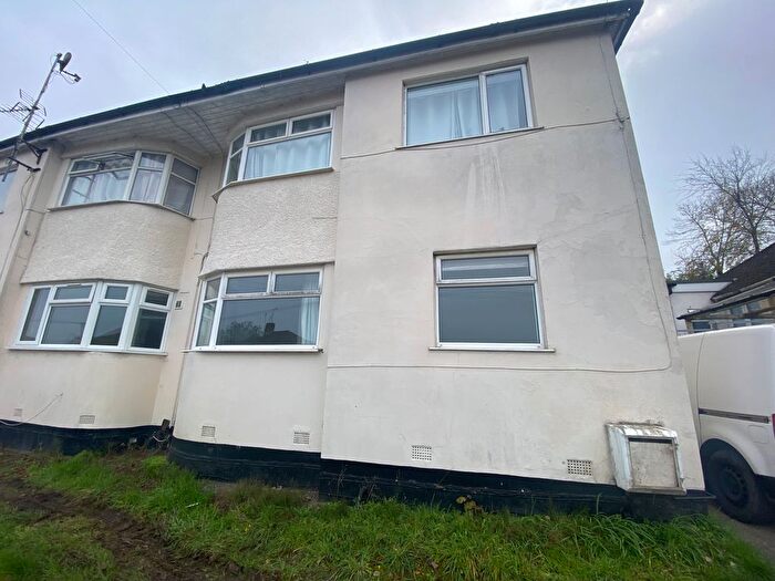 2 Bedroom Flat To Rent In Gainsford Road, Peartree, Southampton, Hampshire, SO19