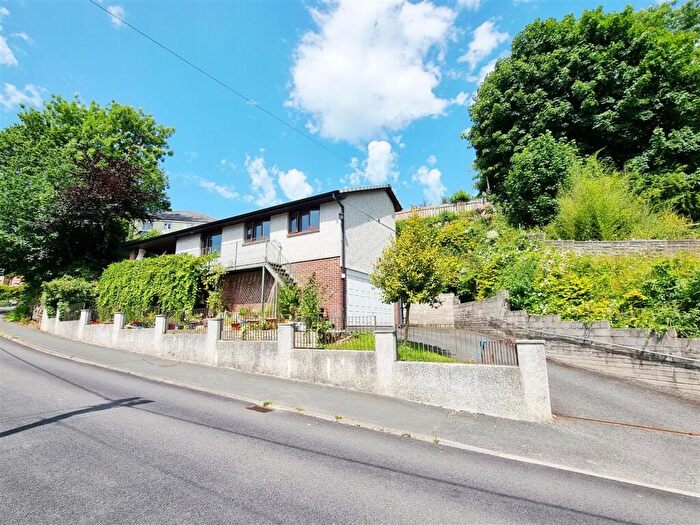 3 Bedroom Detached House For Sale In Chapel, Launceston, PL15