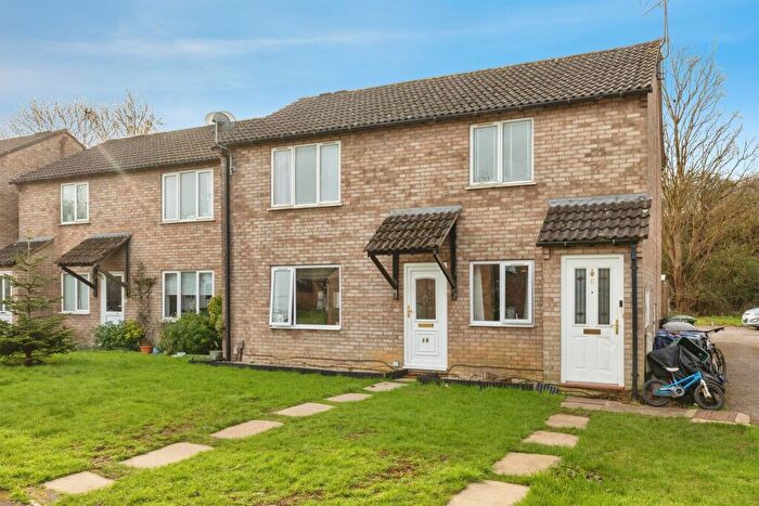2 Bedroom Flat For Sale In York Close, Stoke Gifford, Bristol, BS34