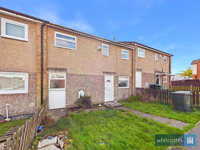 2 Bedroom Town House For Sale In Clay Hill Drive, Wyke, Bradford, West Yorkshire, BD12