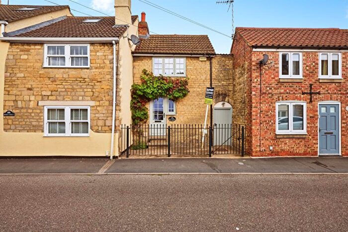 3 Bedroom Character Property For Sale In Bridge Street, Deeping St. James, Peterborough, PE6