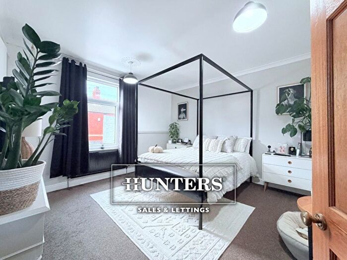 3 Bedroom Terraced House To Rent In Queen Street, Pontefract, WF8