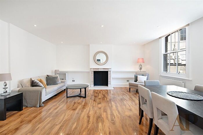 2 Bedroom Flat To Rent In Grosvenor Gardens, London, SW1W