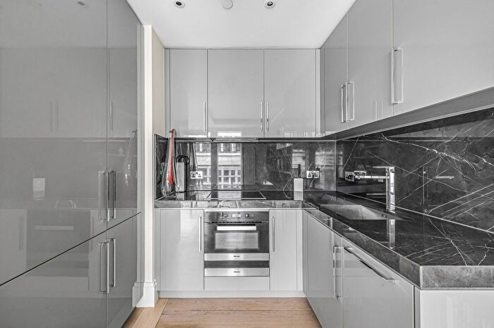 1 Bedroom Flat For Sale In Flat, The Strand London, WC2R