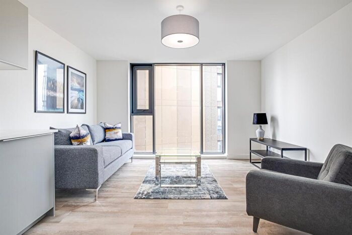 1 Bedroom Apartment To Rent In The Bank Tower Two, Sheepcote Street, Birmingham, B15