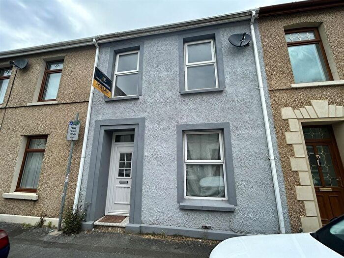 3 Bedroom Terraced House To Rent In Brynmor Road, Llanelli, SA15
