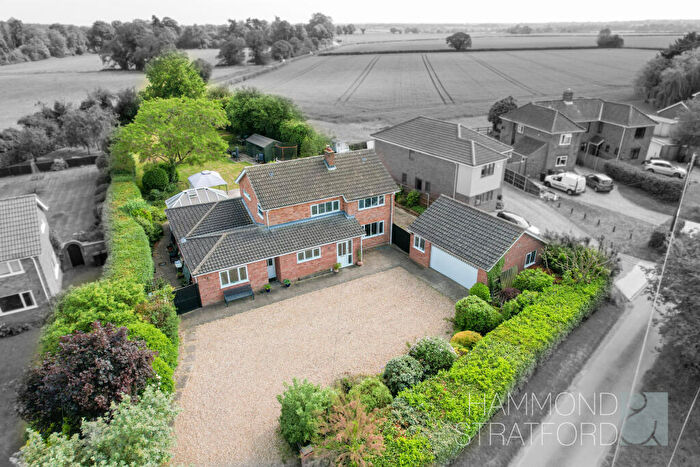 6 Bedroom Detached House For Sale In Poorhouse Lane, Bracon Ash, NR14