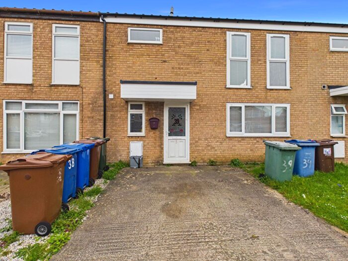 4 Bedroom Terraced House To Rent In Bramber Close, Banbury, OX16