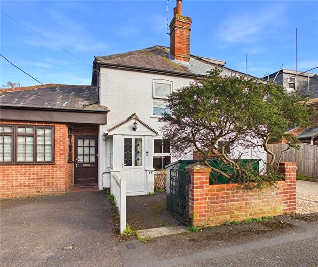 3 Bedroom Terraced House For Sale In King Street, Mortimer Common, Reading, Berkshire, RG7