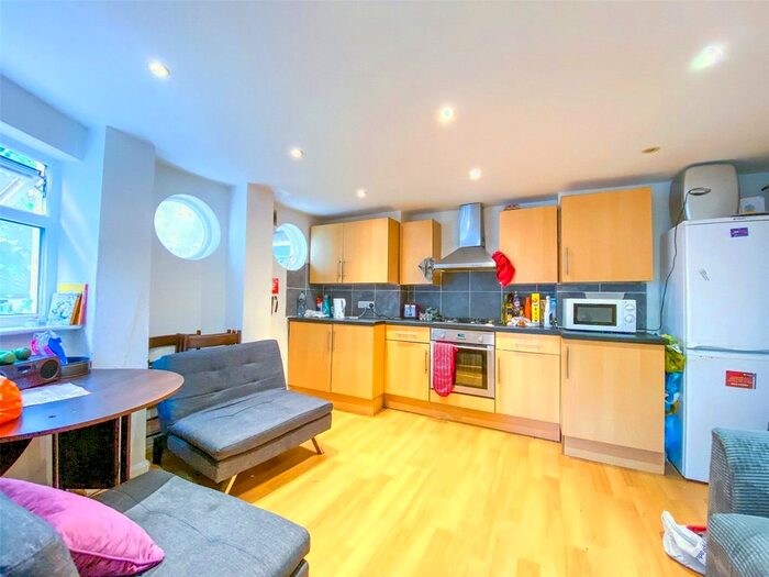 5 Bedroom Terraced House To Rent In Carisbrooke Road, Brighton, BN2