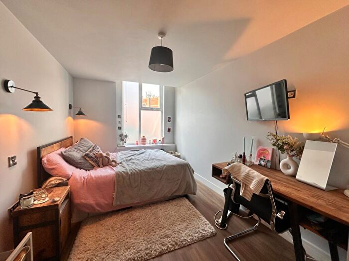 4 Bedroom End Of Terrace House To Rent In Lower Parliament, Nottingham, NG1