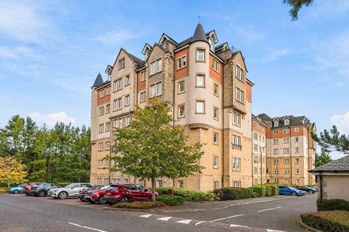 2 Bedroom Flat For Sale In Eagles View, Livingston, EH54