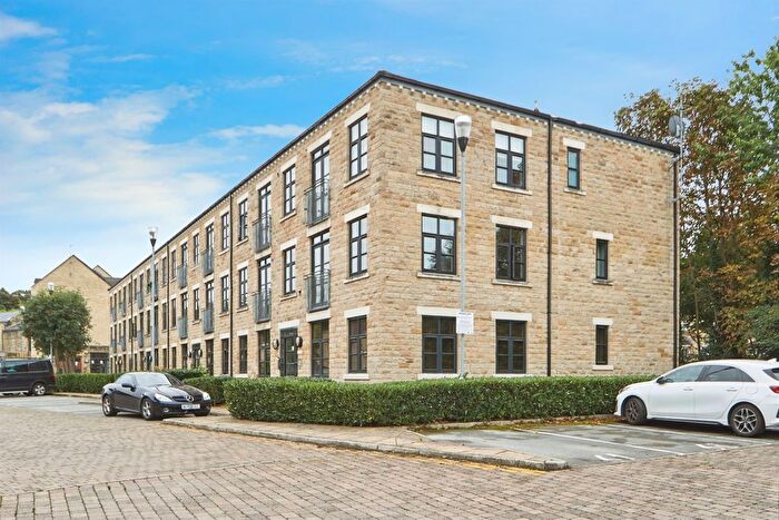 1 Bedroom Flat For Sale In Meadow Road, Apperley Bridge, Bradford, BD10