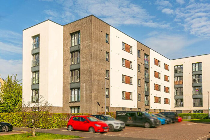 1 Bedroom Flat For Sale In Arneil Drive, Edinburgh, EH5