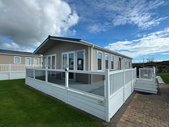 2 Bedroom Park Home For Sale In Abersoch, Pwllheli, LL53