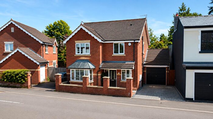 4 Bedroom Detached House For Sale In Glebe Lane, Stourbridge, DY8