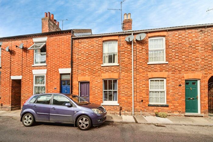 2 Bedroom Terraced House For Sale In Park Road, Stony Stratford, Milton Keynes, MK11