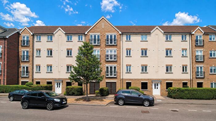 2 Bedroom Apartment For Sale In Sheep Way, Redhouse Park, MK14