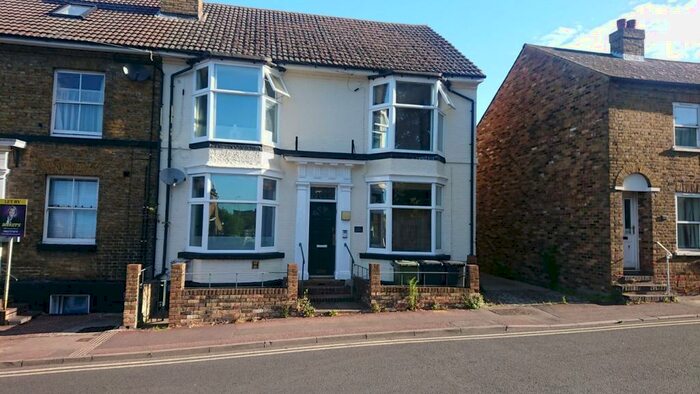 1 Bedroom Apartment To Rent In Brewer Street, Maidstone, ME14