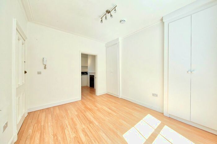 Studio To Rent In Caversham Street, London, SW3