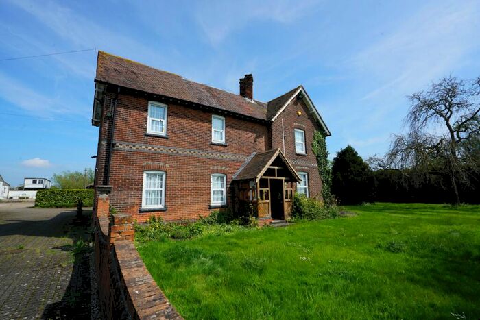 6 Bedroom Detached House To Rent In White Post Farm, Ockendon Road, Upminster, RM14