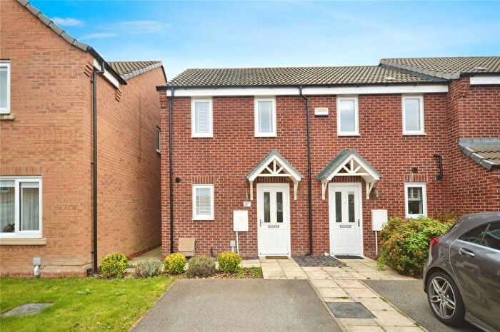 2 Bedroom End Of Terrace House To Rent In Furnace Close, North Hykeham, Lincoln, Lincolnshire, LN6