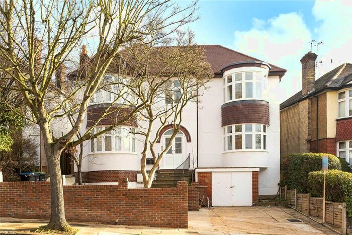 3 Bedroom Flat To Rent In Old Park Ridings, Winchmore Hill, London N21