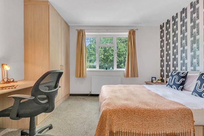 5 Bedroom House To Rent In Ash Road, Leeds, LS6