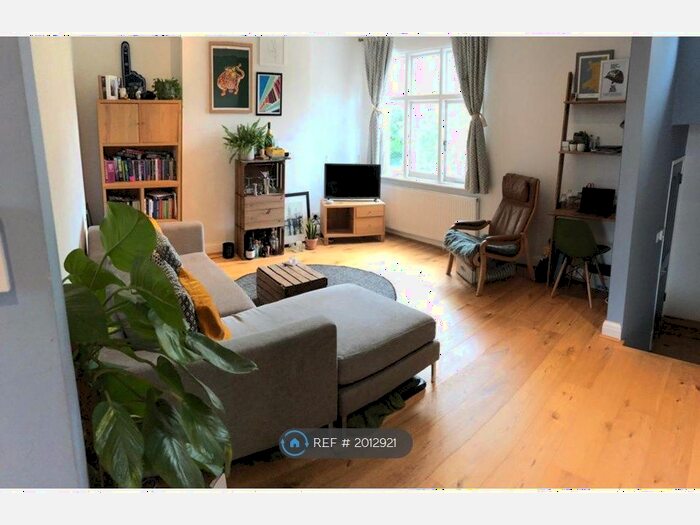 2 Bedroom Flat To Rent In Chaucer Road, London, SE24