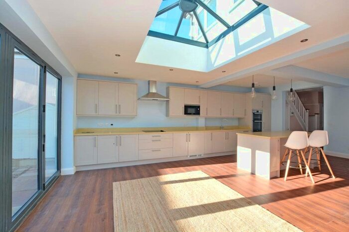 3 Bedroom End Of Terrace House To Rent In Stratheden Road, Blackheath, London, SE3