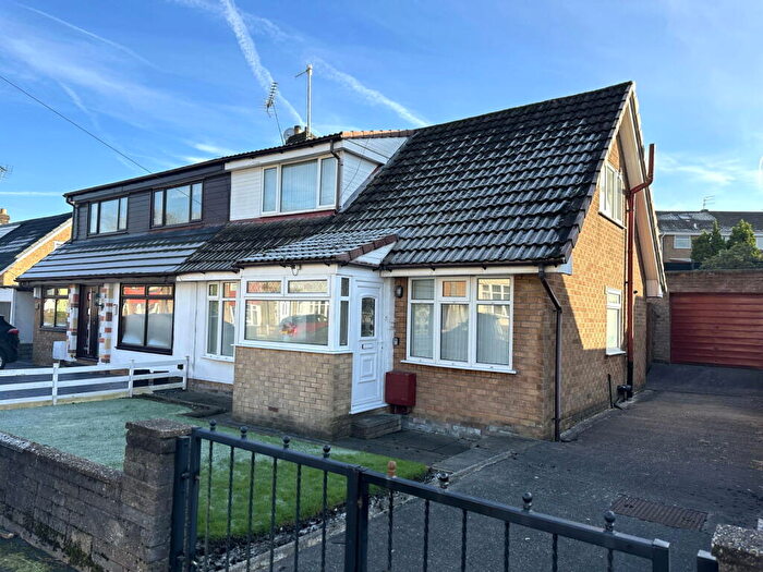 2 Bedroom Semi-Detached House For Sale In Wetherby Drive, Royton, Oldham, OL2