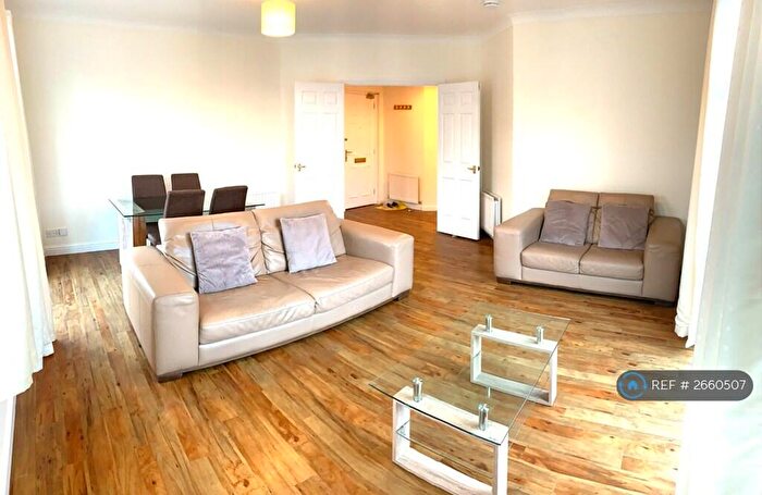 2 Bedroom Flat To Rent In Great Western Road, Aberdeen, AB10