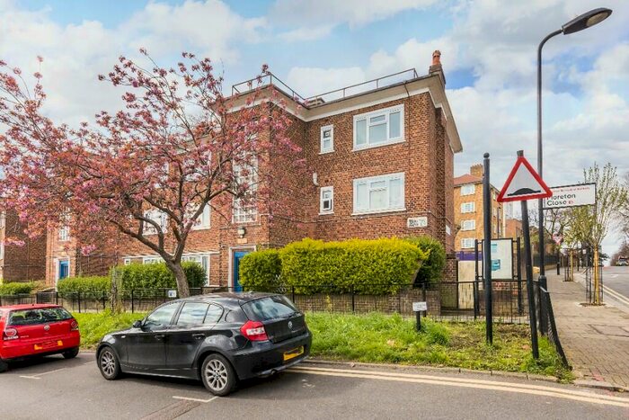 1 Bedroom Flat To Rent In Moreton Close, London, E5