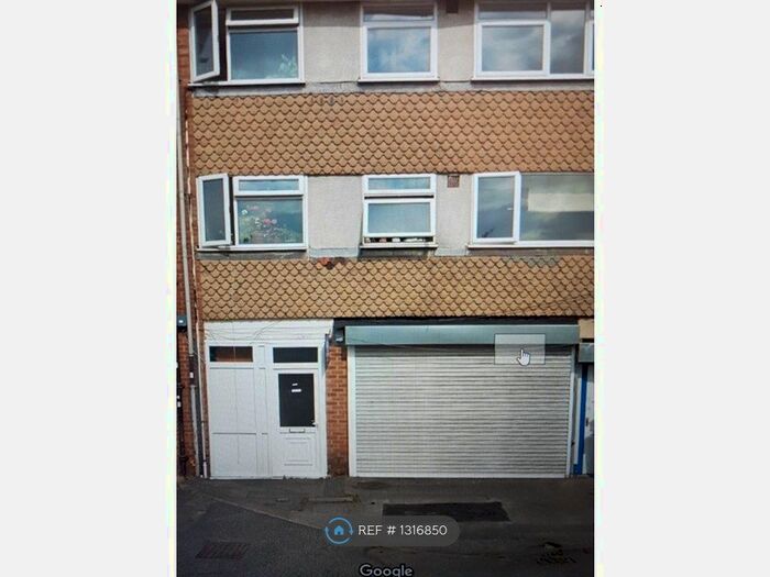 2 Bedroom Flat To Rent In Cookham Road, Maidenhead, SL6