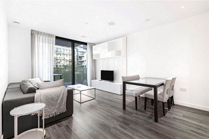 2 Bedroom Apartment To Rent In Catalina House, Goodman's Fields, Aldgate, London, E1