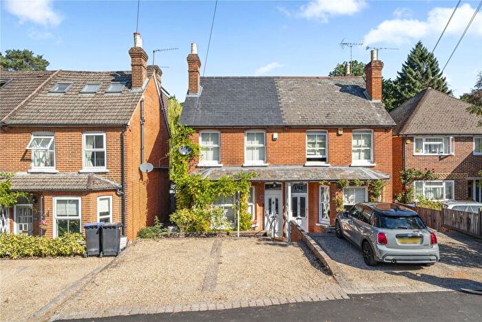 2 Bedroom Semi Detached House For Sale In Connaught Road, Brookwood, Woking, Surrey, GU24
