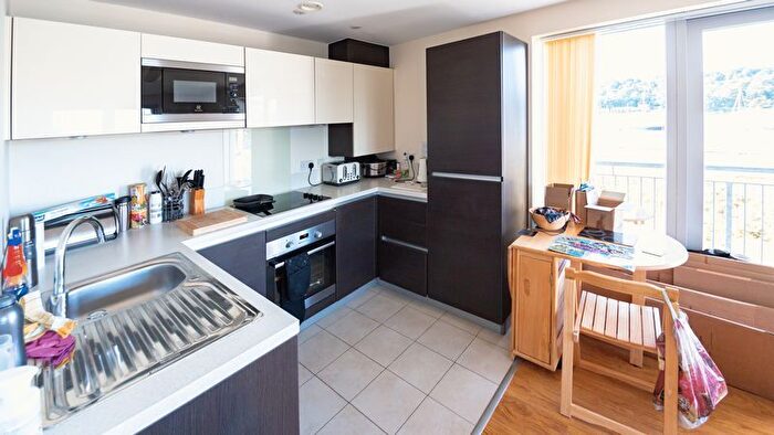 1 Bedroom Flat To Rent In The Shoreway, St Marys Island, Chatham, ME4